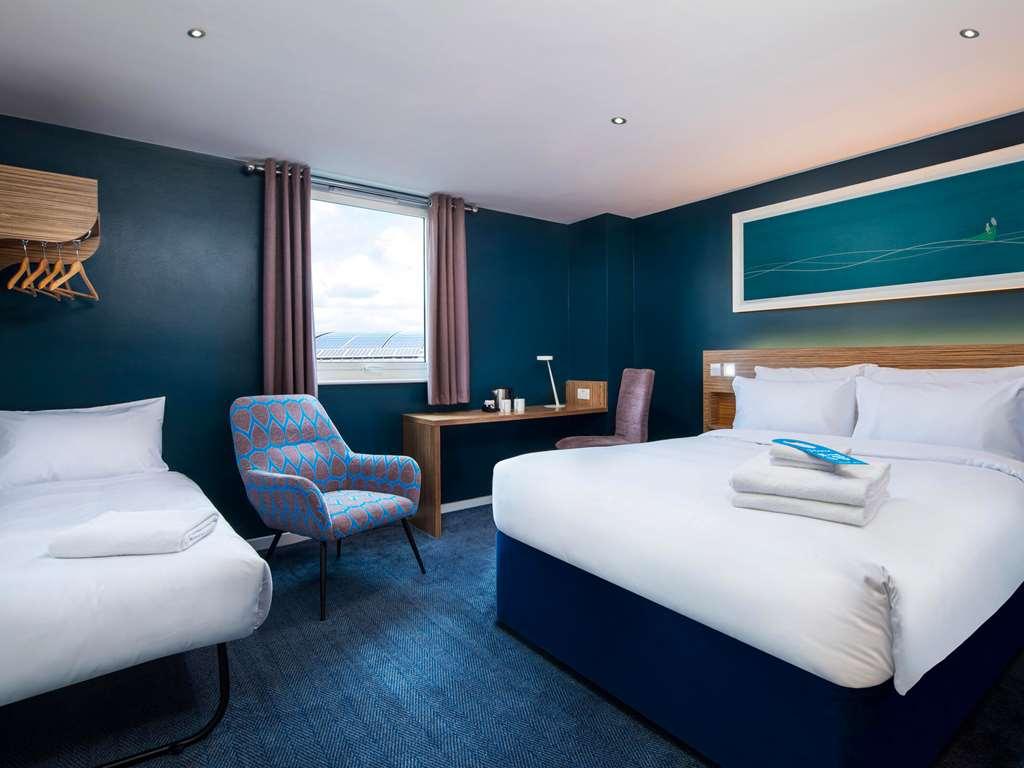 Travelodge London Ealing Ruang foto