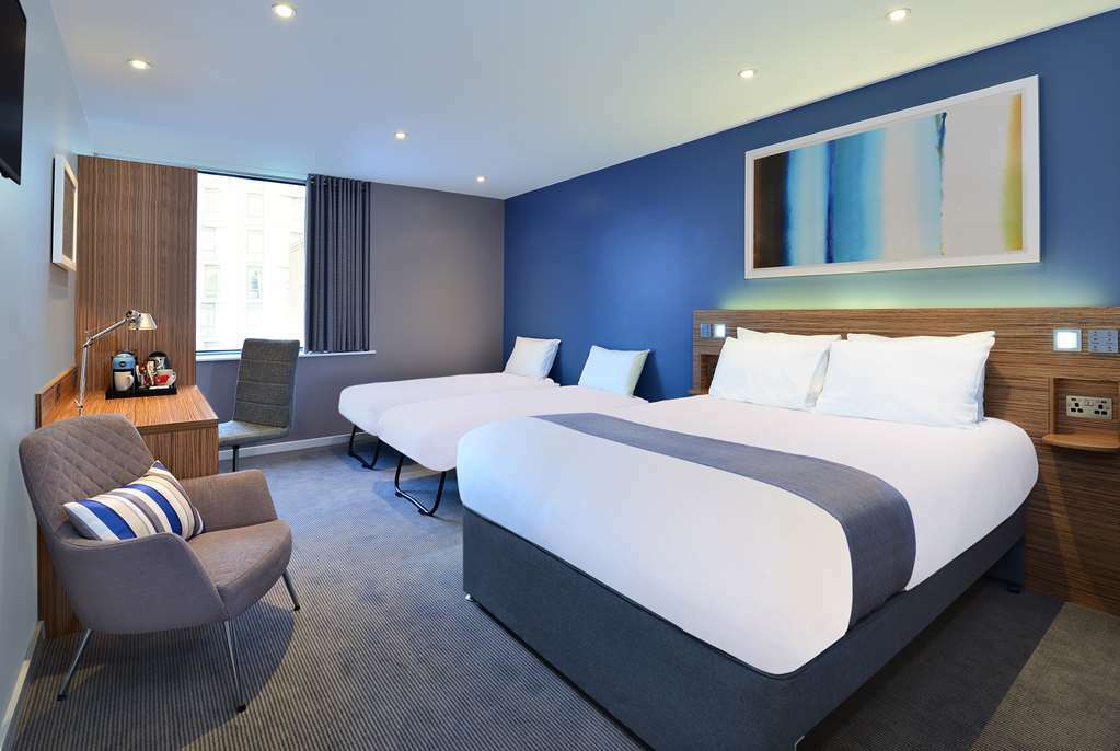 Travelodge London Ealing Ruang foto