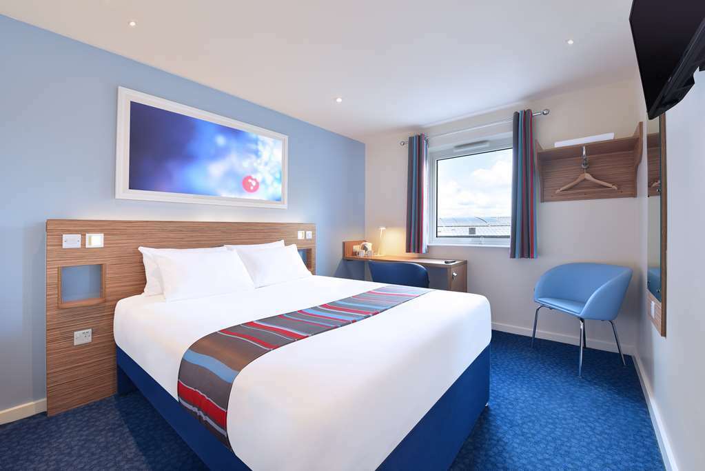 Travelodge London Ealing Ruang foto